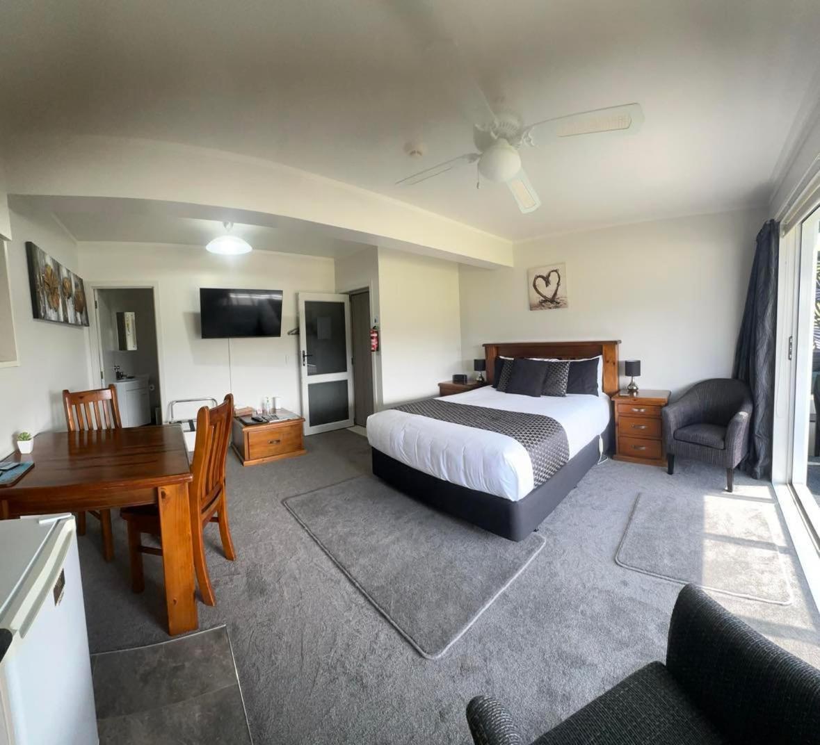 Coromandel Seaview Motel Exteriör bild